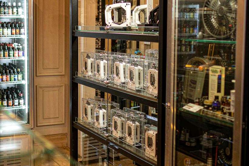 How to Store Kafficarat hardware — Spring catalog