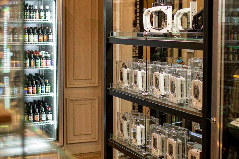 Market Overview of Kafficarat hardware — Winter special