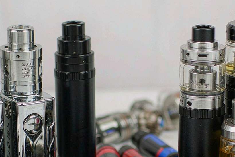 MOQ and Lead Time for Kafficarat accessories — Middle East