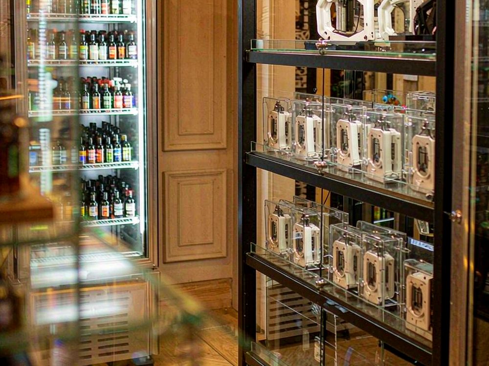 Restocking Kafficarat pods — no minimum MOQ