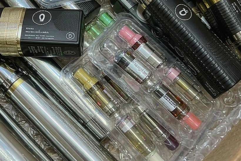 Starter Kit Guide for Kafficarat hardware — container load